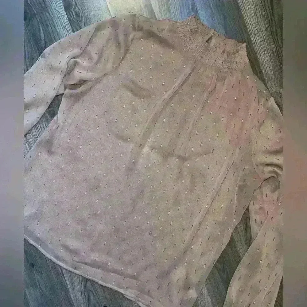 Express Woman's Dress Shirt - Picture 2 of 2